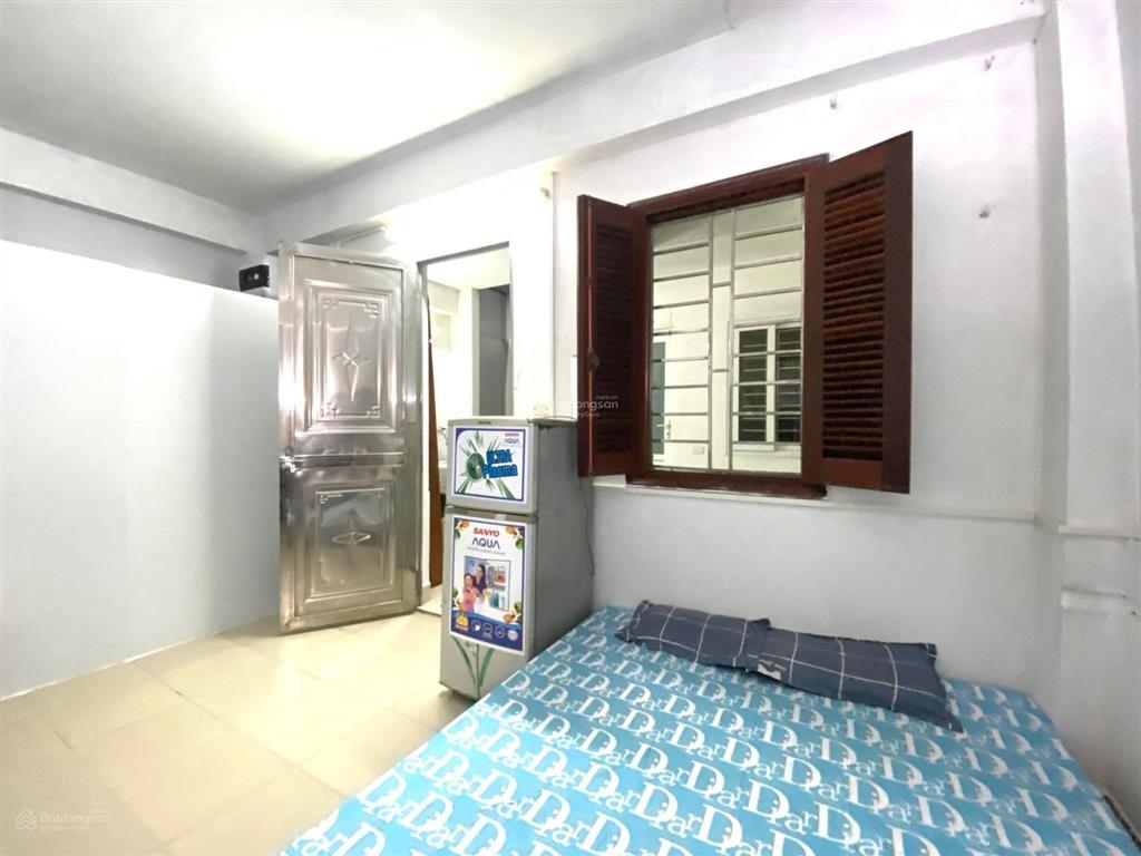 Cho thuê phòng trọ 25m2 full đồ, giờ tự do, không chung chủ tại đỗ nhuận 2,8tr.  0988 823 ***