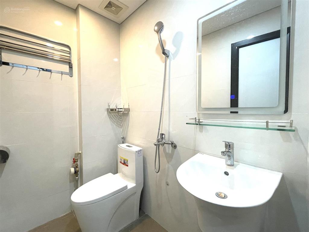 Toà ccmn mới full đồ a  z, như khách sạn, thang máy, ngõ 38 xuân la