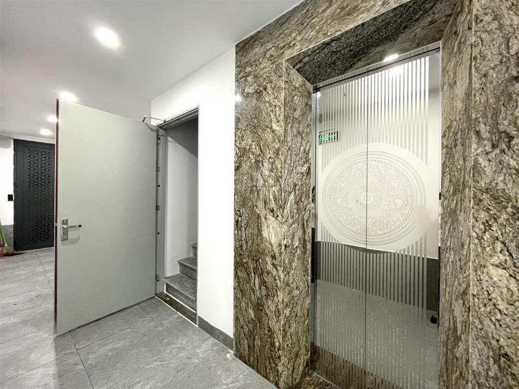 Toà ccmn mới full đồ a  z, như khách sạn, thang máy, ngõ 38 xuân la