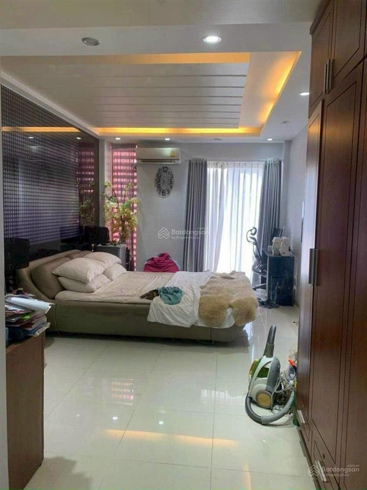 Bán nhà mặt tiền triệu quang phục, 4.5tấm đẹp ở liền p11, quận 5