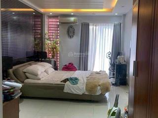 Bán nhà mặt tiền triệu quang phục, 4.5tấm đẹp ở liền p11, quận 5