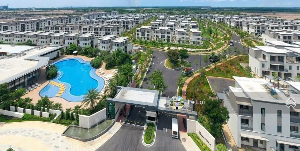 Cần bán căn góc big town 3 mặt thoáng trước sau dự án swanpark,cạnh nút lên xuống vđ3 và đi sân bay