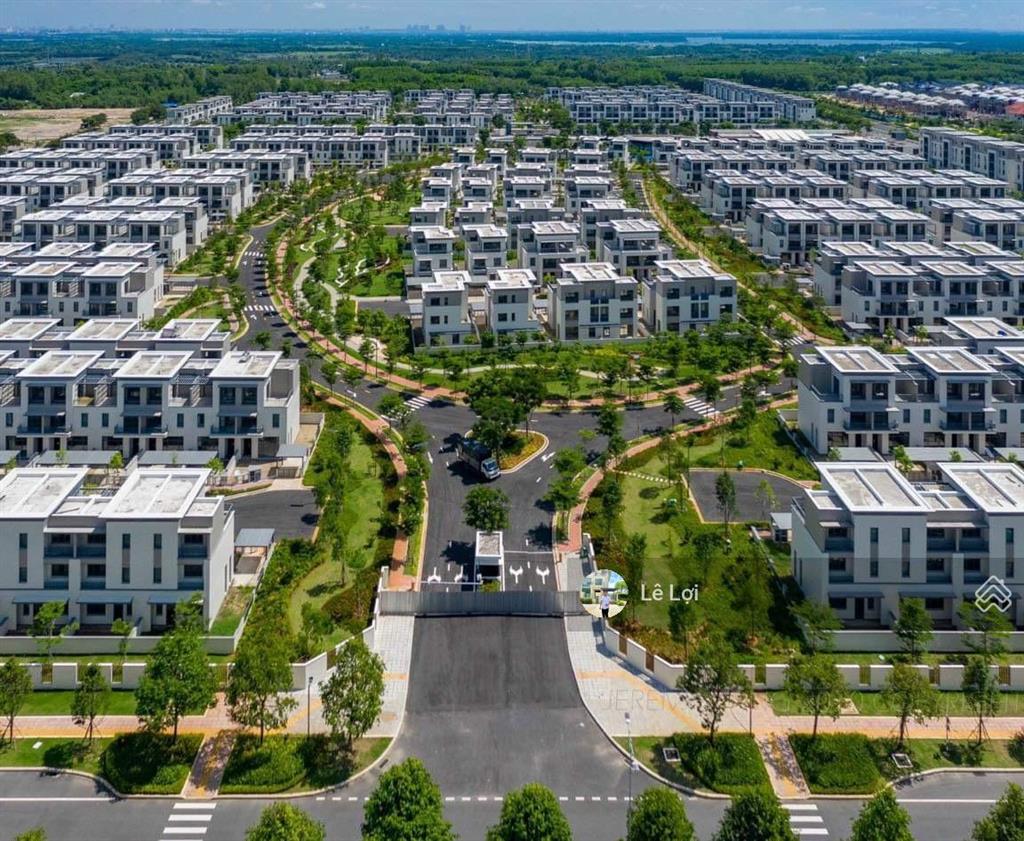 Nhà swanpark góc công viên có dòng tiền cho thuê 20tr/tháng cần bán. vị trí rất đẹp, nội thất xịn