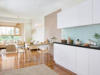Bán căn hộ flora anh đào đối diện global city, dt 55m2 giá 2.8 tỷ, có nội thất