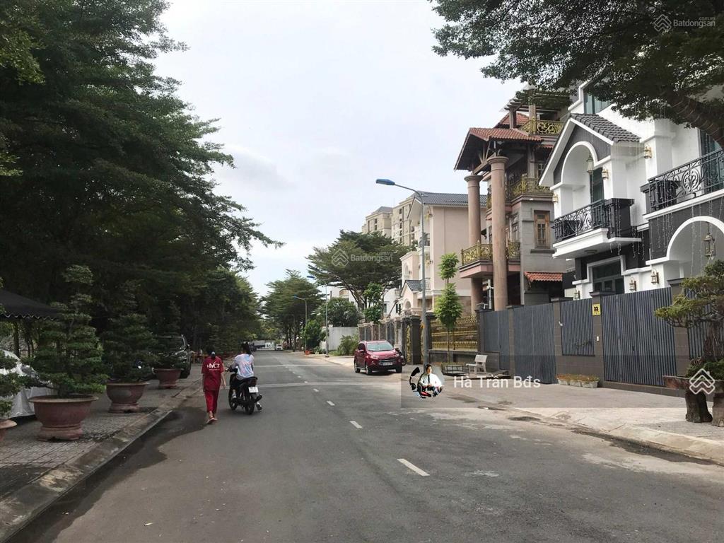Bán gấp biệt thự đơn lập kdc gia hoà, dt 15x20m giá 35.5 tỷ đối diện công viên lớn.