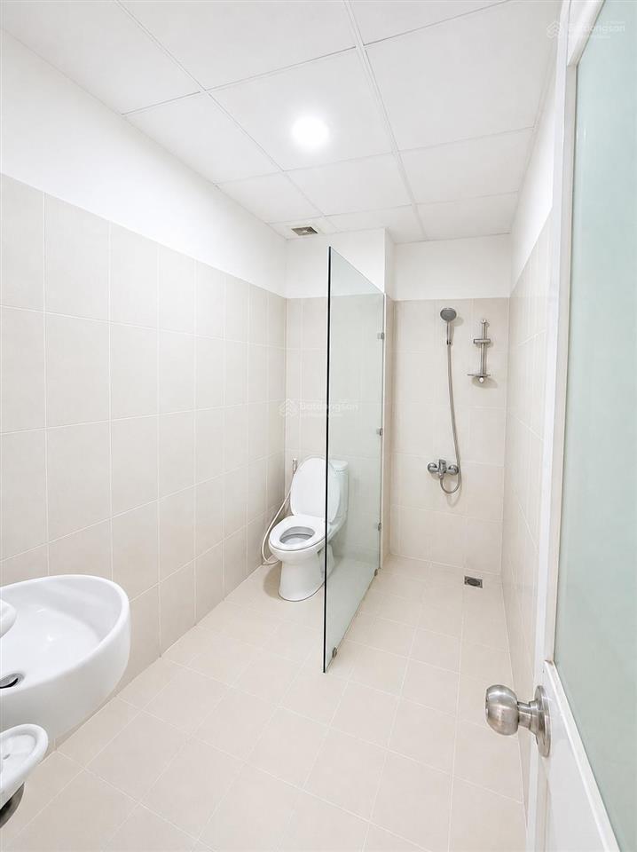 Bán nhanh căn hộ 2pn giá 2,9 tỷ cc flora anh đào