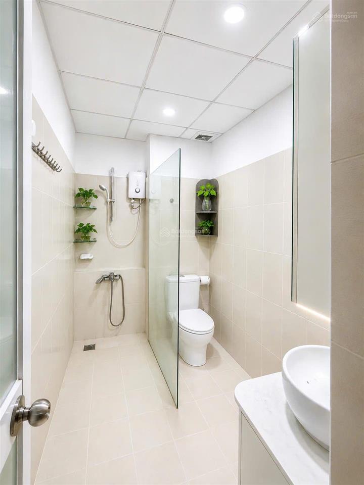 Cho thuê căn hộ 2 pn, 1 wc, có sân phơi, nội thất đầy đủ, nhà mới, đẹp tuyệt vời. giá 8tr/th