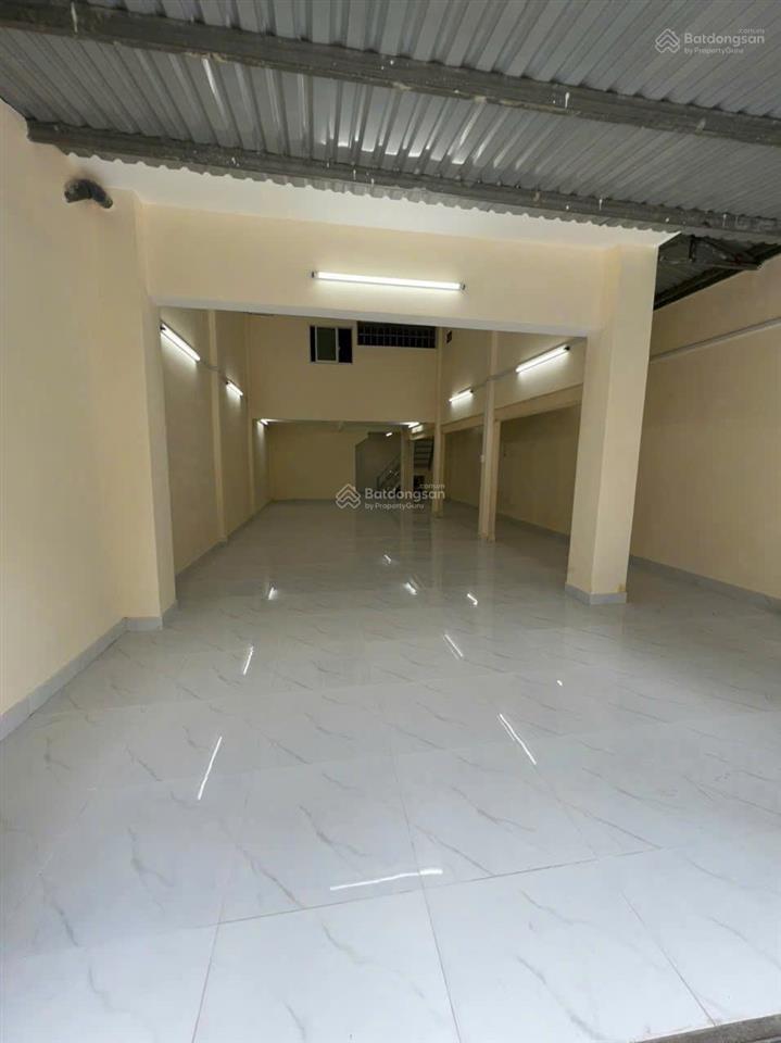 Giảm giá bán nhanh nhà cuối năm, giá cũ 9 tỷ 800 triệu nay còn 9 tỷ 200 triệu  0908 763 ***