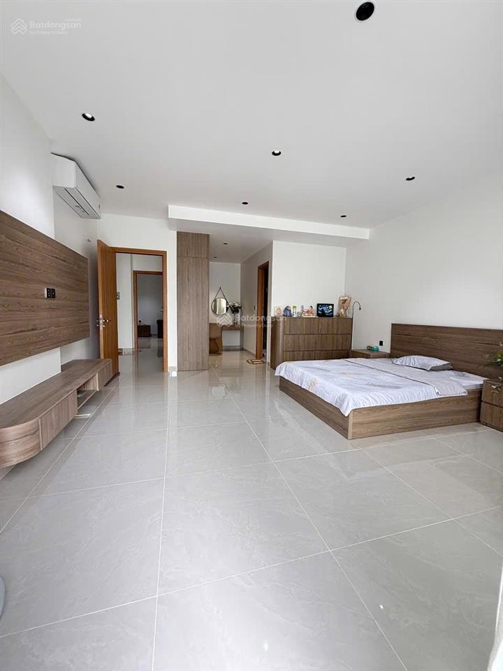 Bán biệt thự mới siêu đẹp đường số 20, p. an nhơn, dt 8x16,6m đúc 1t1l3l thang máy, giá 29,5 tỷ