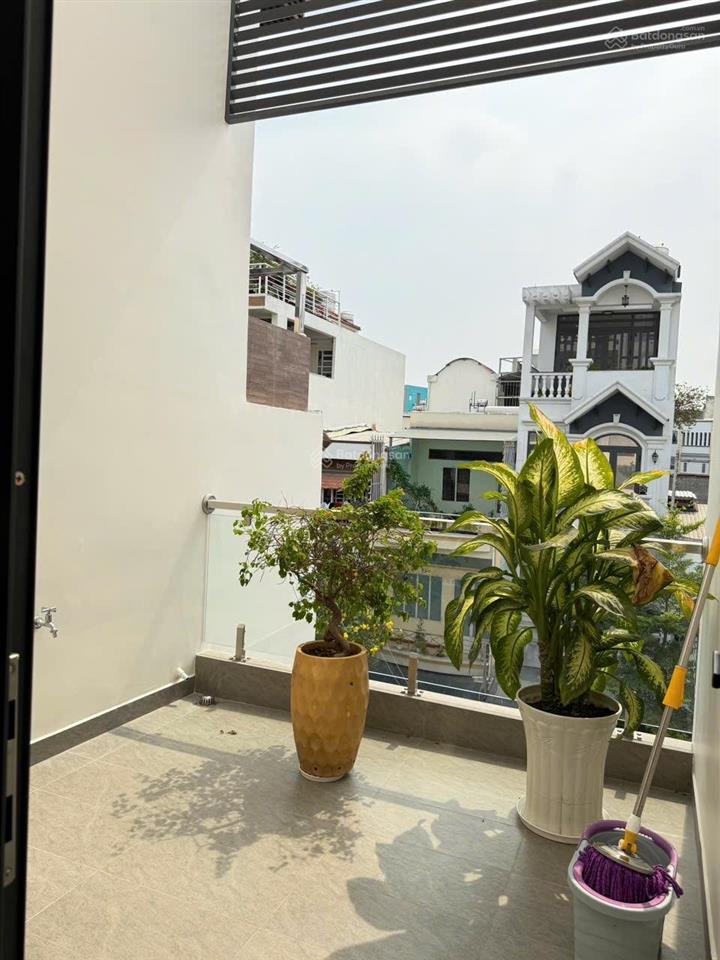 Bán biệt thự mới siêu đẹp đường số 20, p. an nhơn, dt 8x16,6m đúc 1t1l3l thang máy, giá 29,5 tỷ