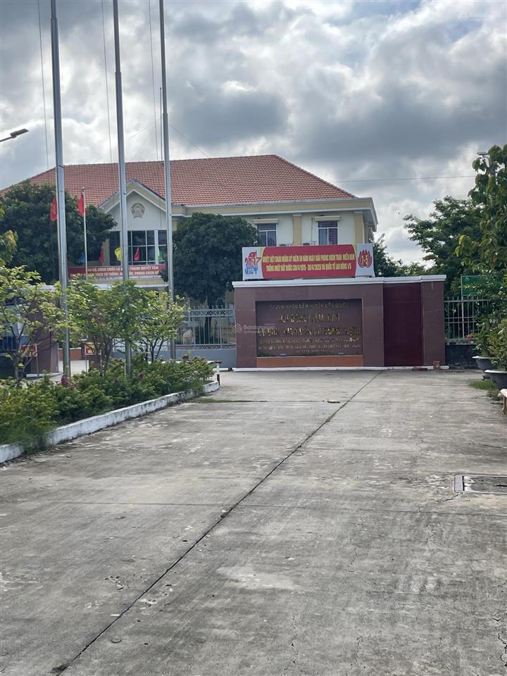 Tôi chính chủ bán 5428m2 đất mặt xã đông thạnh. giá 2.9 tỷ/1000m2.thuộc xã tân tập tỉnh tây ninh.