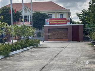 Tôi chính chủ bán 5428m2 đất mặt xã đông thạnh. giá 2.9 tỷ/1000m2.thuộc xã tân tập tỉnh tây ninh.