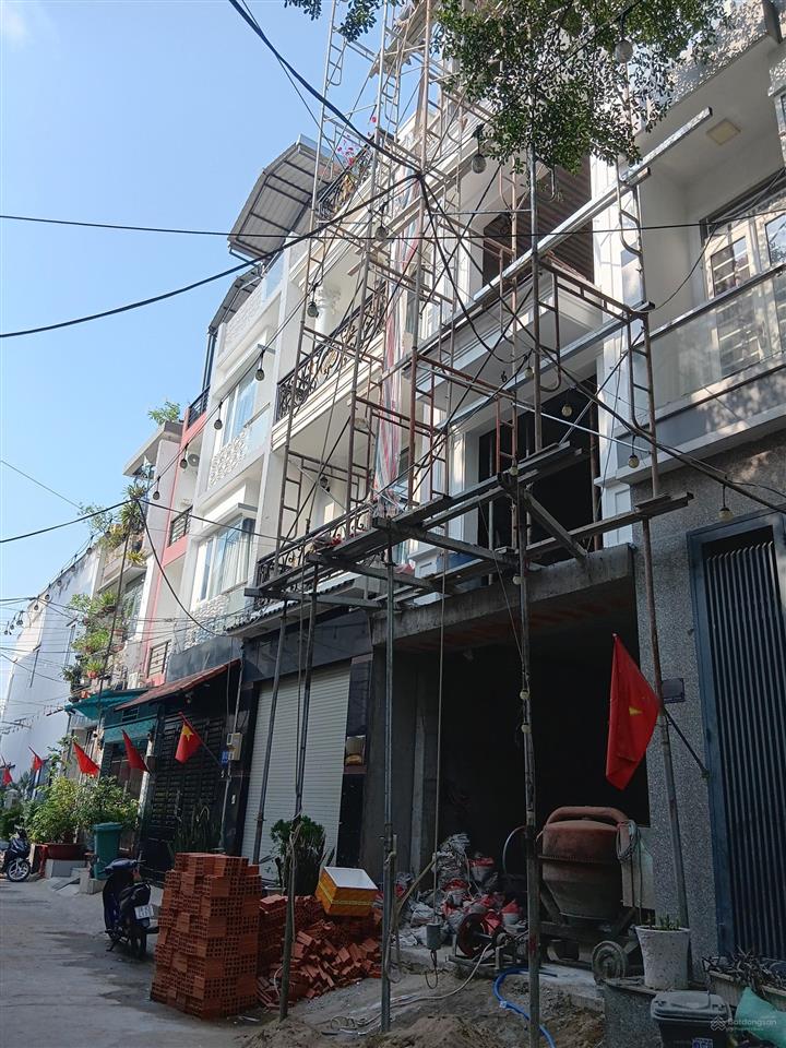 Bán nhà 1 lửng 3 lầu ngay cổng vạn phúc city thủ đức. giá 8.7 tỷ