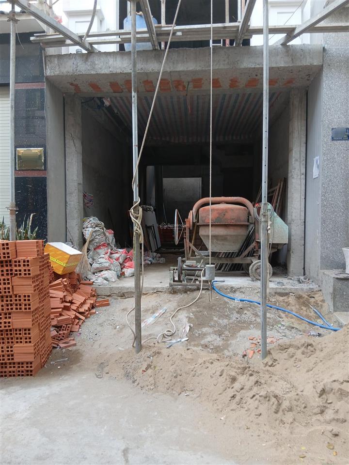 Bán nhà 1 lửng 3 lầu ngay cổng vạn phúc city thủ đức. giá 8.7 tỷ