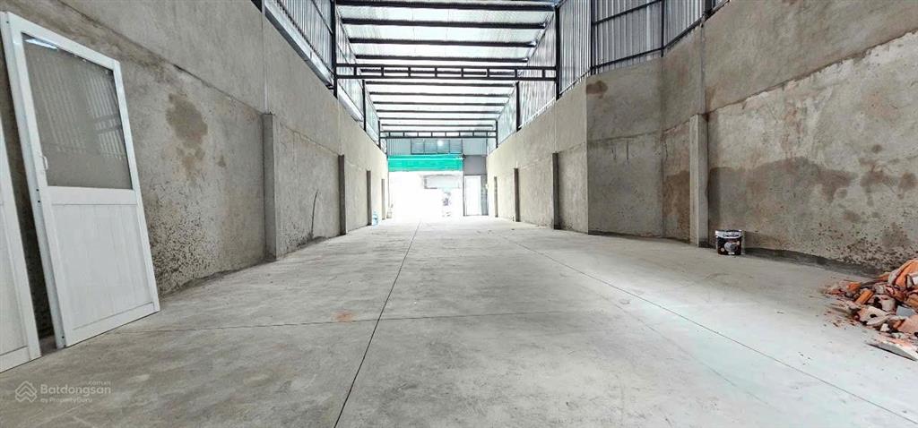 Cho thuê kho 240m2. gia 13tr/tháng ql13. p. hiệp bình phước, thủ đức