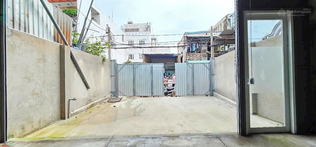 Cho thuê kho 240m2. gia 13tr/tháng ql13. p. hiệp bình phước, thủ đức