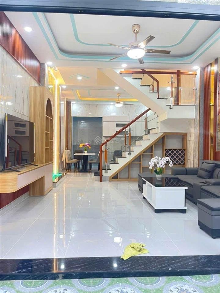 Bán gấp nhà mới 3 lầu hẻm xe hơi thông. giá 5,4 tỷ phường tam bình tp thủ đức hcm.