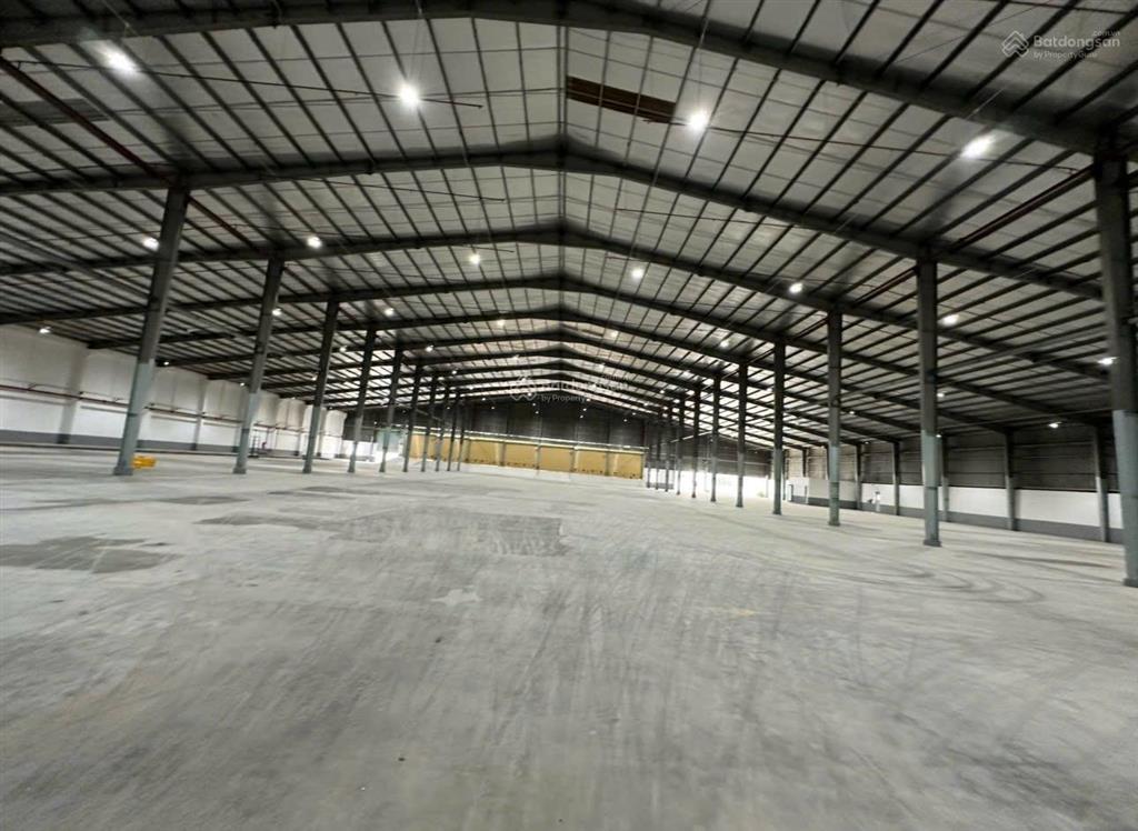 Cho thuê 8000m2 xưởng đẹp kcn wha zone1, tổng diện tích đất 11000m2