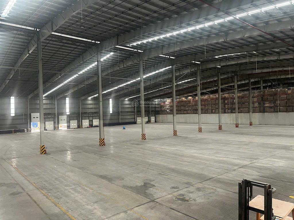 Cho thuê 10.000m2 kho đẹp kcn biên hòa 2