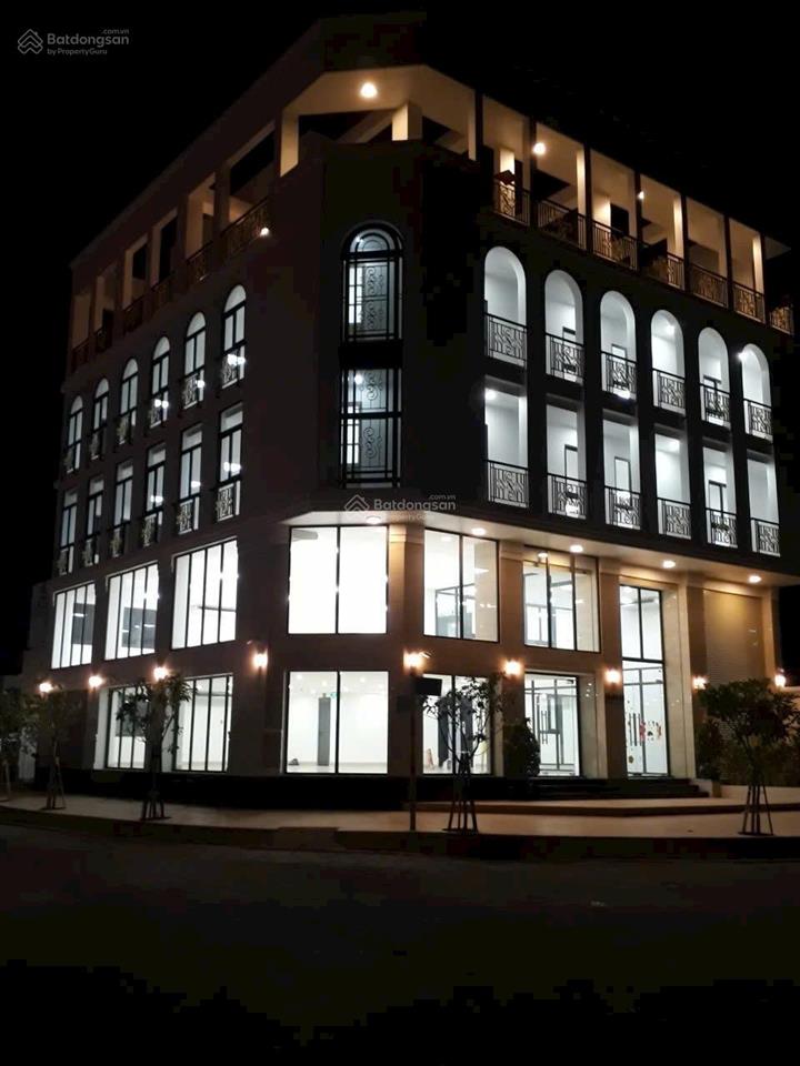 Cho thuê tòa nhà văn phòng góc 2 mặt tiền, phường an phú, quận 2, 5 lầu, dtsd 1500m2