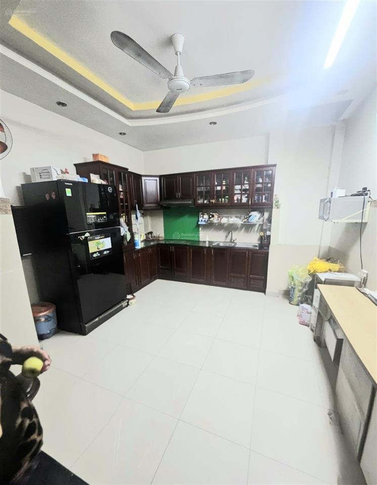 Bán nhà mặt tiền nguyễn xuân khoát, gần ngã 4 đắc địa, 1 trệt, lửng + 4 lầu