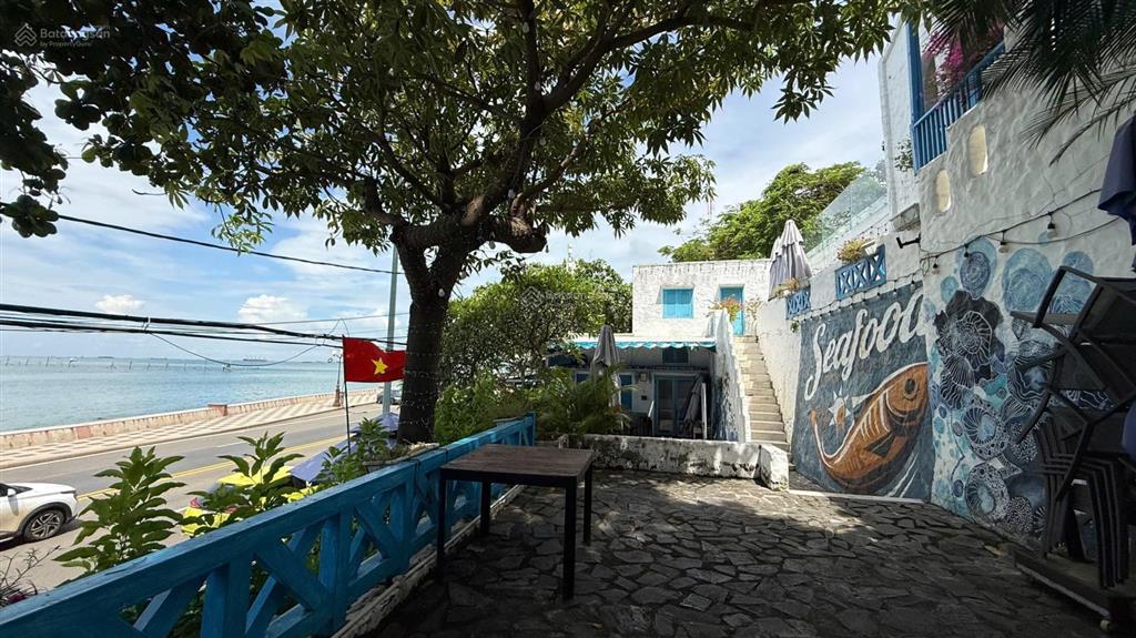 Cho thuê 60m mặt tiền biển đường hạ long, view biển, dtsd 500m2, siêu đắc địa