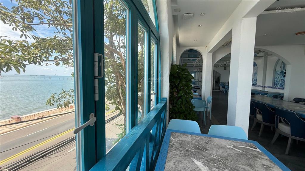 Cho thuê 60m mặt tiền biển đường hạ long, view biển, dtsd 500m2, siêu đắc địa