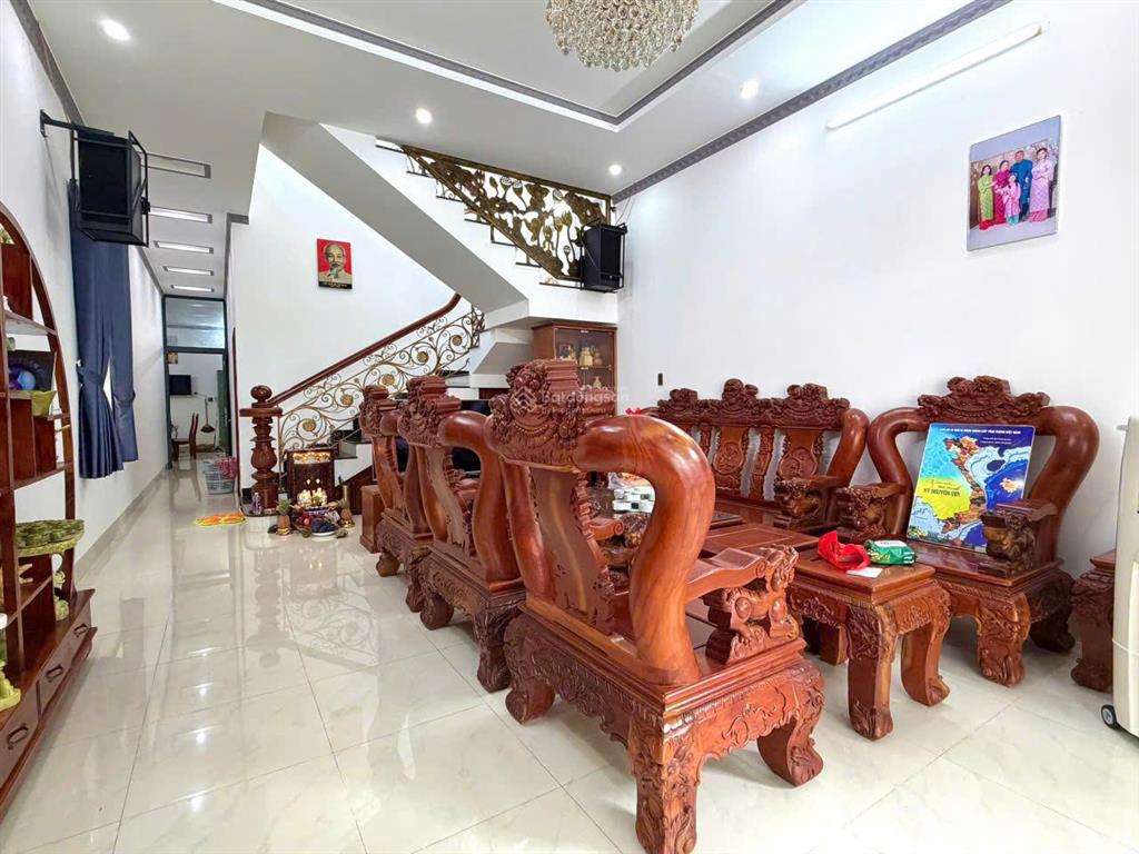 Nhà mặt tiền nguyễn hữu trí  cồn khương vị trí rất gần nguyễn văn cừ
