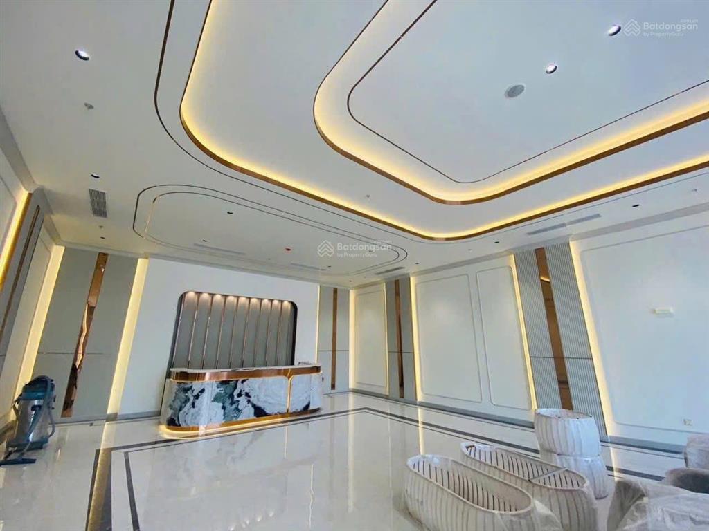 3pn2wc  90m2  8,15 tỷ đã vat view hồ bơi. tầng vừa đẹp. không bị chắn view, thoáng mát