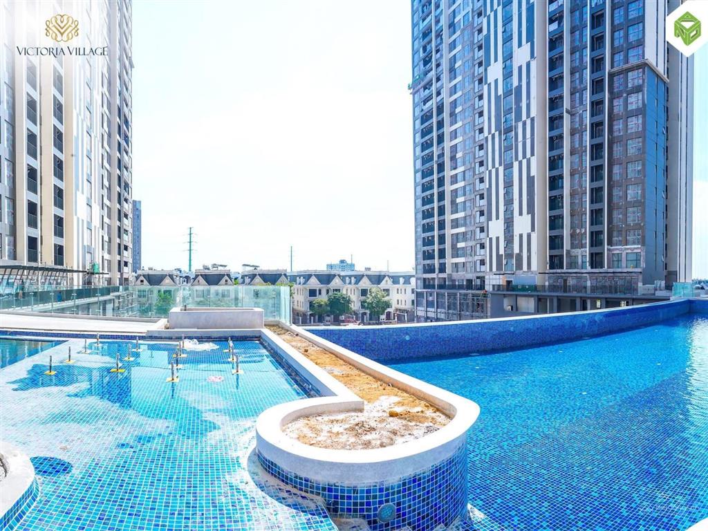 2pn 2wc 7.1 tỷ ban công dài từ phòng khách tới pn, trần cao 3,4m, tầng cao, view sông, khan hiếm