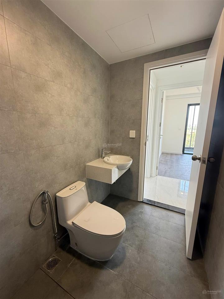 [2pncăn góc] tầng cao, view sông+lm81, xem bắn pháo hoa trọn đời, không bị chắn view. hàng limited