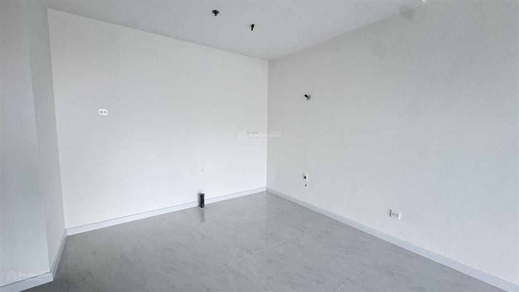 3pn  83m2 view lm81, view sông, full nt 20tr/th. dễ xem nhà 24/24, vào ở 5/9, sẵn sàng nhận cọc