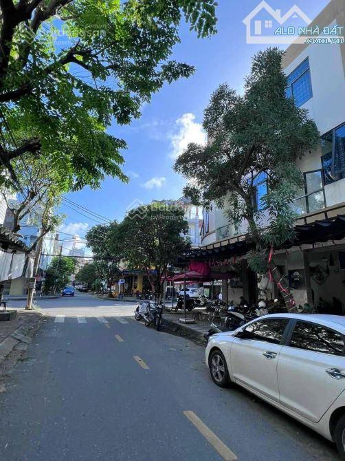Chính chủ bán nhà 2 tầng mặt tiền tố hữu, kế bên lô góc