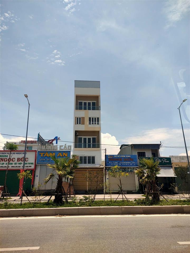 Cho thuê nhà 5 tầng mặt tiền đường phạm văn đồng