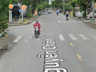 Góc hai mặt tiền đường nguyễn chánh. ngang 17 vị trí đẹp đáng đầu tư.  0935 110 ***