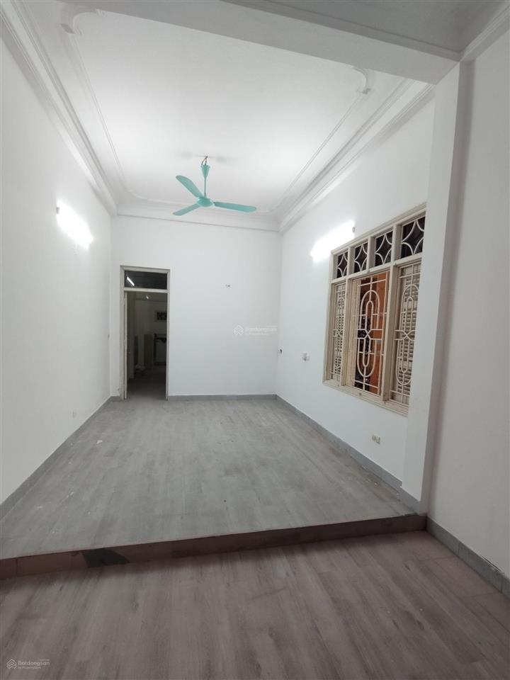 Cho thuê văn phòng 595 kim mã, giá ưu đãi 5,9 triệu vnd, 30m2, hàng hiếm tại ba đình