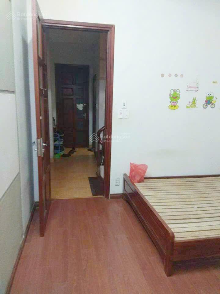 Phòng 16m², 2,5 triệu, 102 pháo đài láng, thông 850 láng