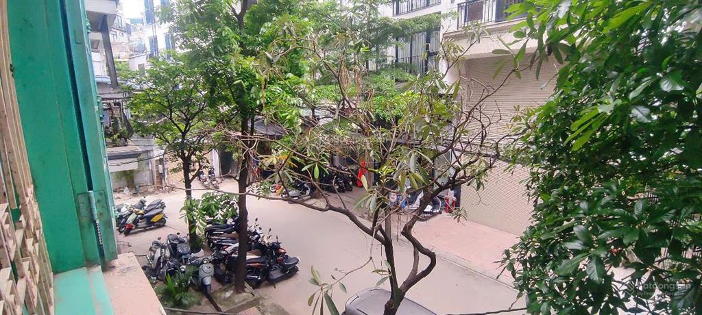 Phòng đẹp full đồ thoáng rộng 76 phan kế bính 3,2 tr