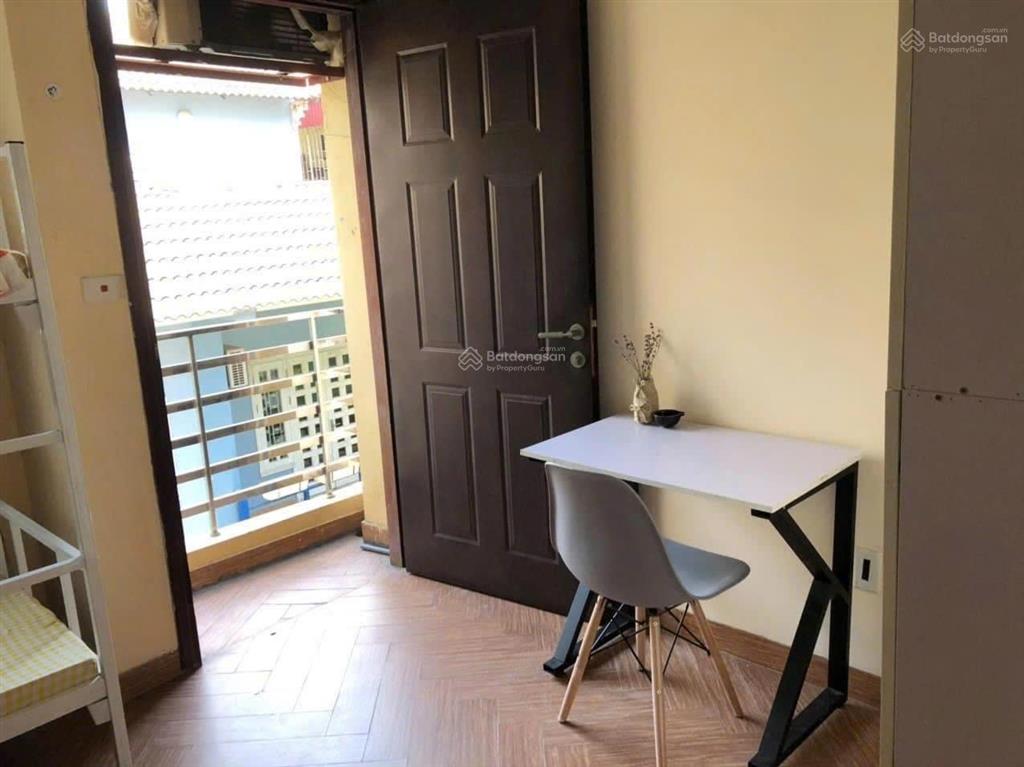 Phòng đẹp đủ đồ giá rẻ ngõ 41 thái hà 4,2 tr ở 24 người phòng tầng 4, vệ sinh chung.