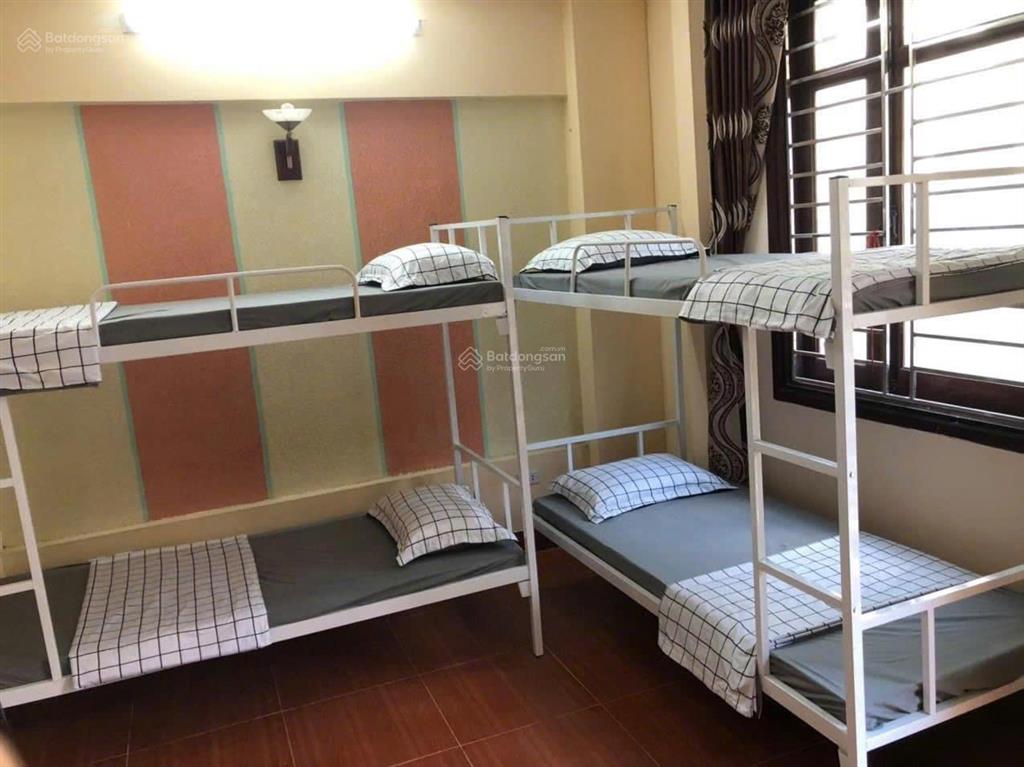Phòng đẹp đủ đồ giá rẻ ngõ 41 thái hà 4,2 tr ở 24 người phòng tầng 4, vệ sinh chung.