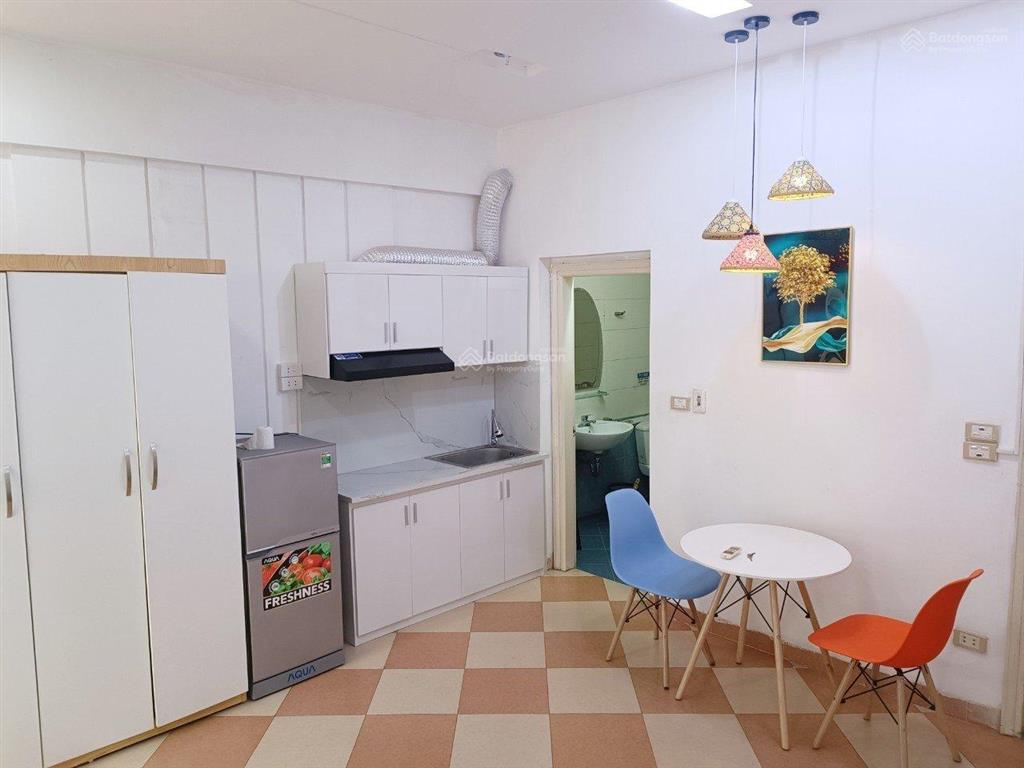 Studio đầu ngõ 92 đào tấn 25 m2, 5,3 tr, thông phố phan kế bính cách lotte 500m