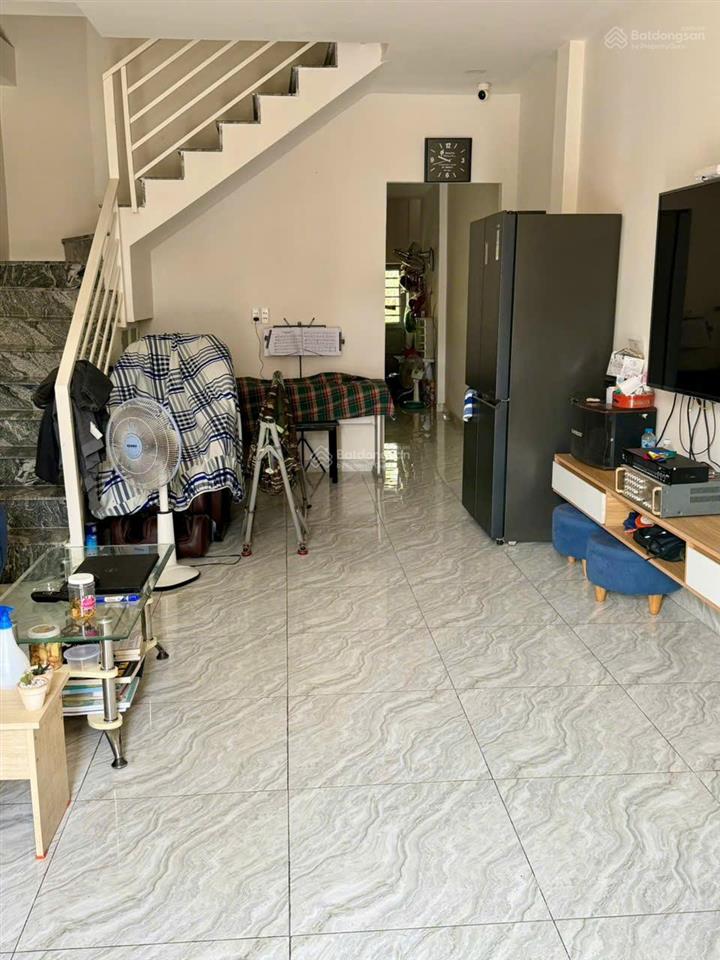 Chính chủ bán nhà mặt tiền đường 23 (phạm văn đồng)  sát bên gigamall