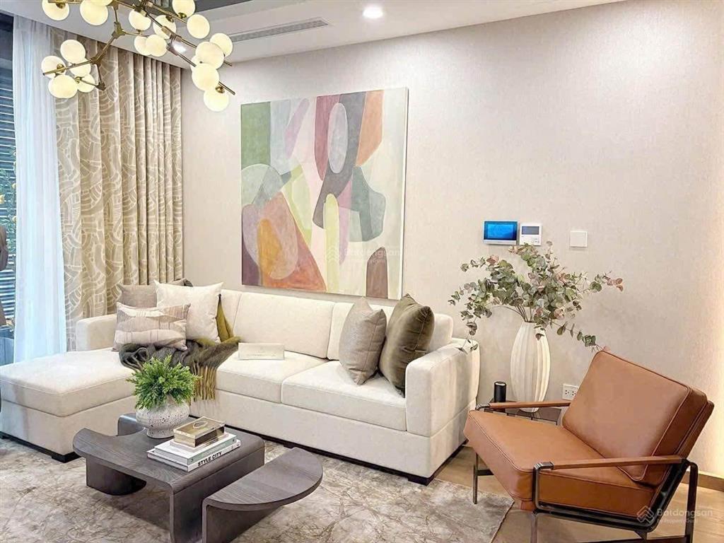 Cần bán gấp căn 72m the charm an hưng giá cực tốt 5ty6 (cam kết giá tốt thị trường),0917 136 ***