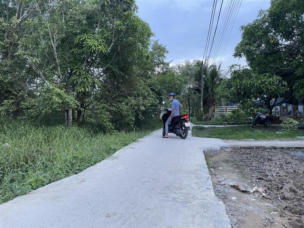 Đất thổ cư góc 2 mặt tiền hẻm t12, tân quý tây, bình chánh, diện tích 11,5mx17,5m. 1 mặt hướng tây