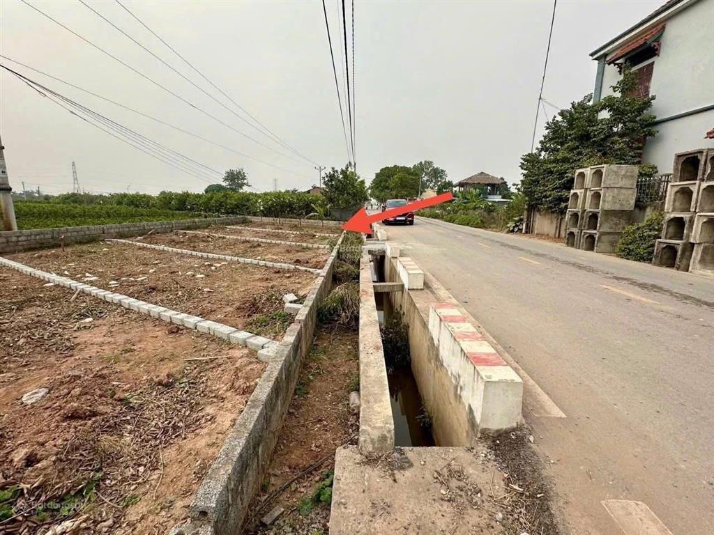 Chỉ nhỉnh 2 tỷ hữu ngay 40,1m2 đất trục chính đồng quê mễ sở, vị trí trung tâm, đường ô tô tránh