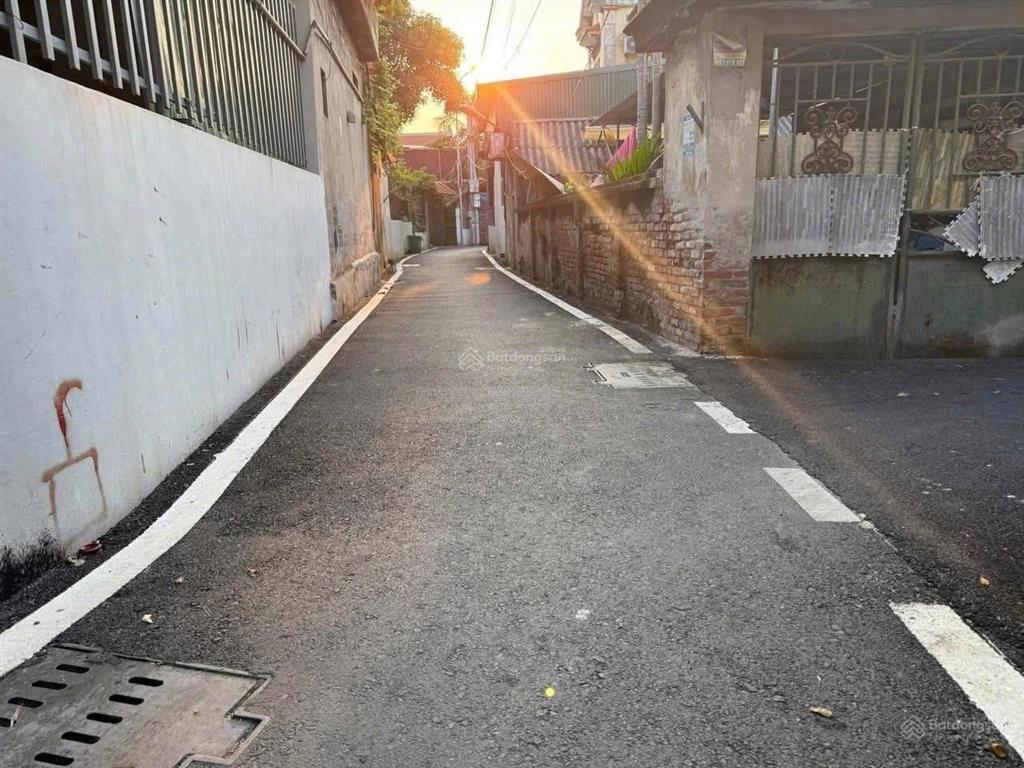 Bán nhanh lô góc 42,2m2 công luận 1, văn giang, hưng yên giá chỉ nhỉnh 2 tỷ, sát vành đai 3,5