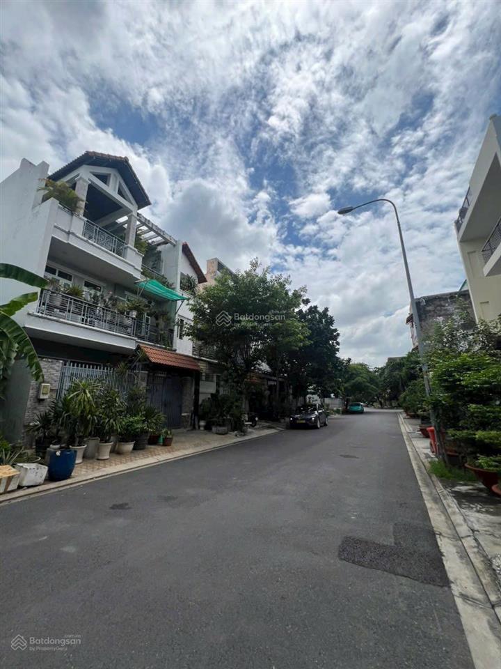 Bán gấp lô đất chỉ 100tr hiếm sát sông sài gòn đường 25 khu bên sông hiệp bình chánh