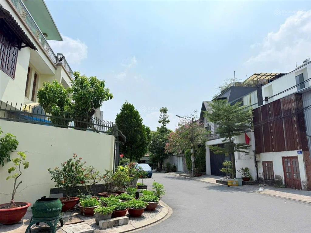 Bán gấp lô 200m sát sông ngay sau lưng gigamall khu bên sông hiệp bình chánh thủ đức