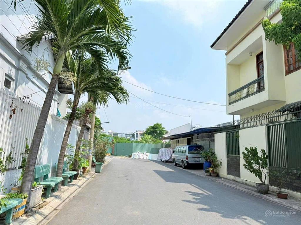 Bán gấp lô 200m sát sông ngay sau lưng gigamall khu bên sông hiệp bình chánh thủ đức