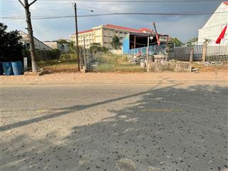 Hàng hiếm! đất mặt tiền nguyễn chí thanh, ngay chợ búng dt lớn hiếm có 8.4x59m2 giá  27tr/m2